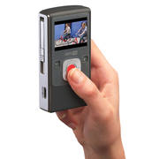 Cisco Flip-Video UltraHD in der Hand