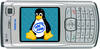 Nokia-Handy mit Intel-Inside-Logo auf Linux-Pingui-Bauch