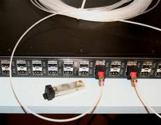 SFP-POF-Module mit RP-Opto-Duplex-Klemme oder DieMount-Simplex (rechts)