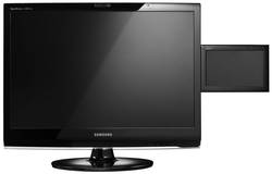 Samsung SyncMaster 2263DX mit 7-Zoll-Display rechts