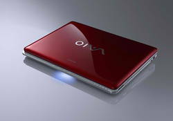 Sony VAIO CR in rot